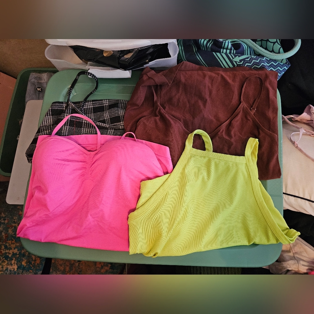 SIZE LARGE TANK TOP/UNDERSHIRT BUNDLE